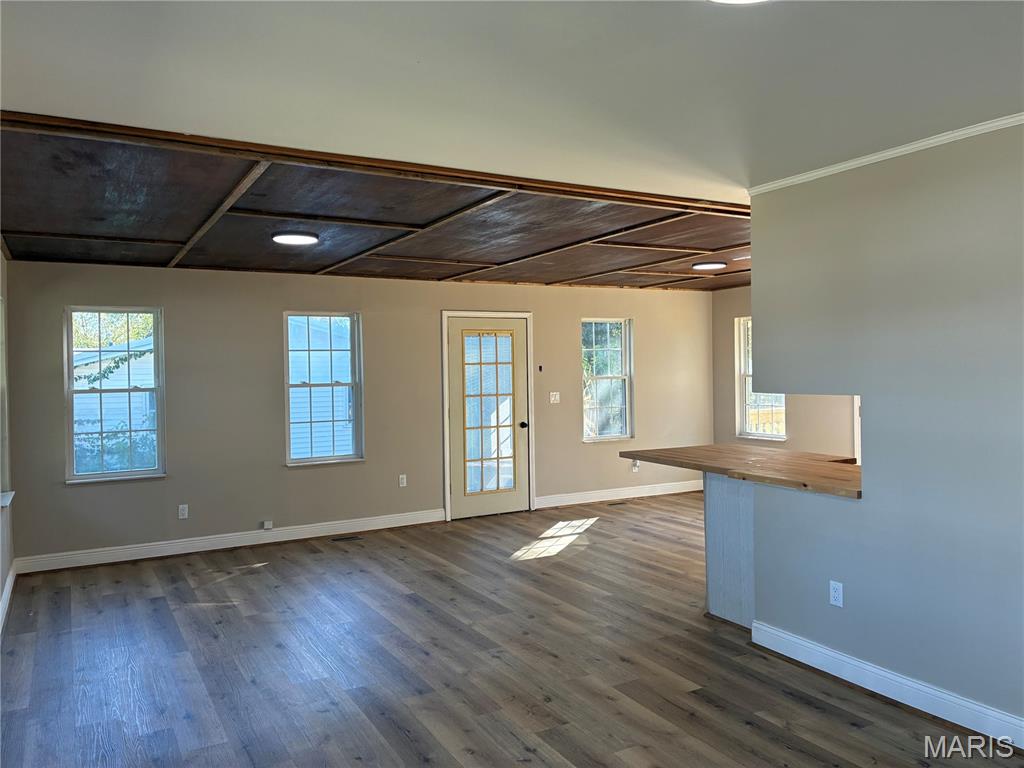 909 E. Almar Property Photo 13