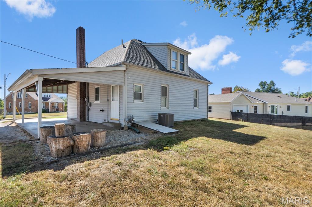 516 E Ste Maries Property Photo 20