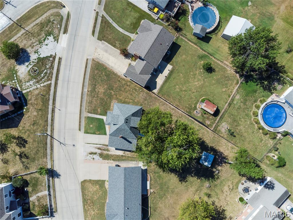 516 E Ste Maries Property Photo 22