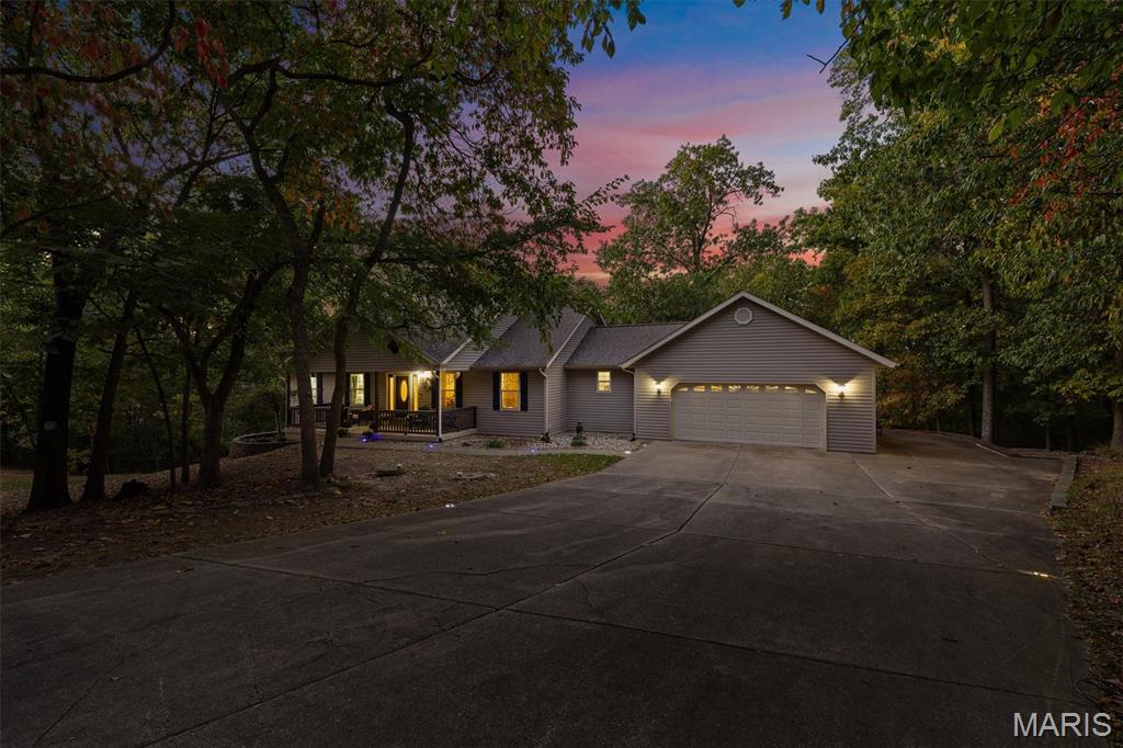 6107 Briar Trail Property Photo 1
