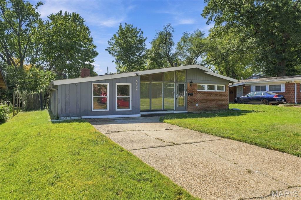 8408 Chalons Court Property Photo 1