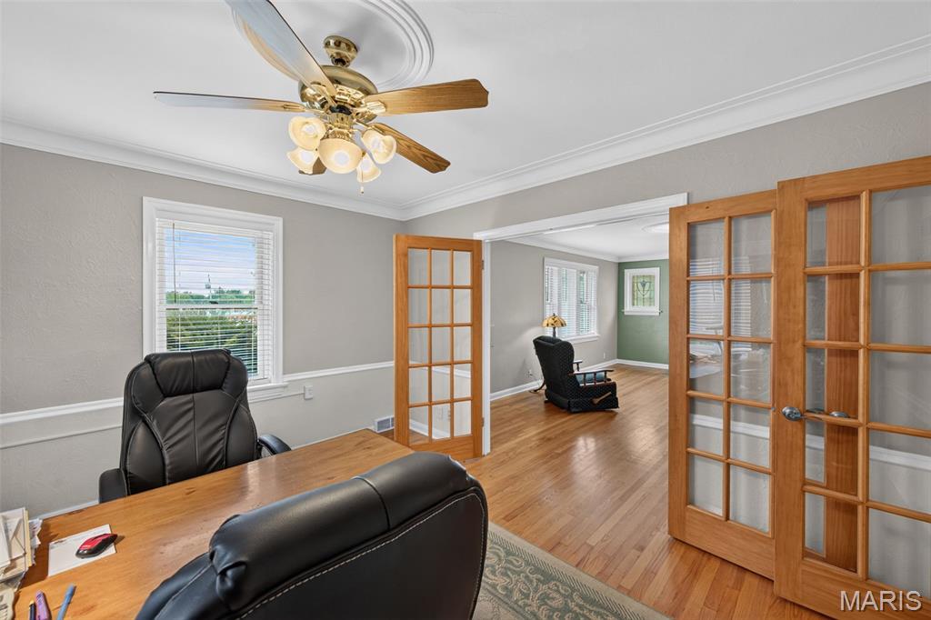 9015 Gravois Road Property Photo 13