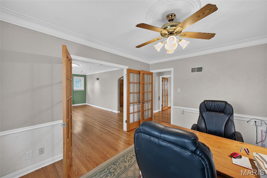 9015 Gravois Road Property Photo 15