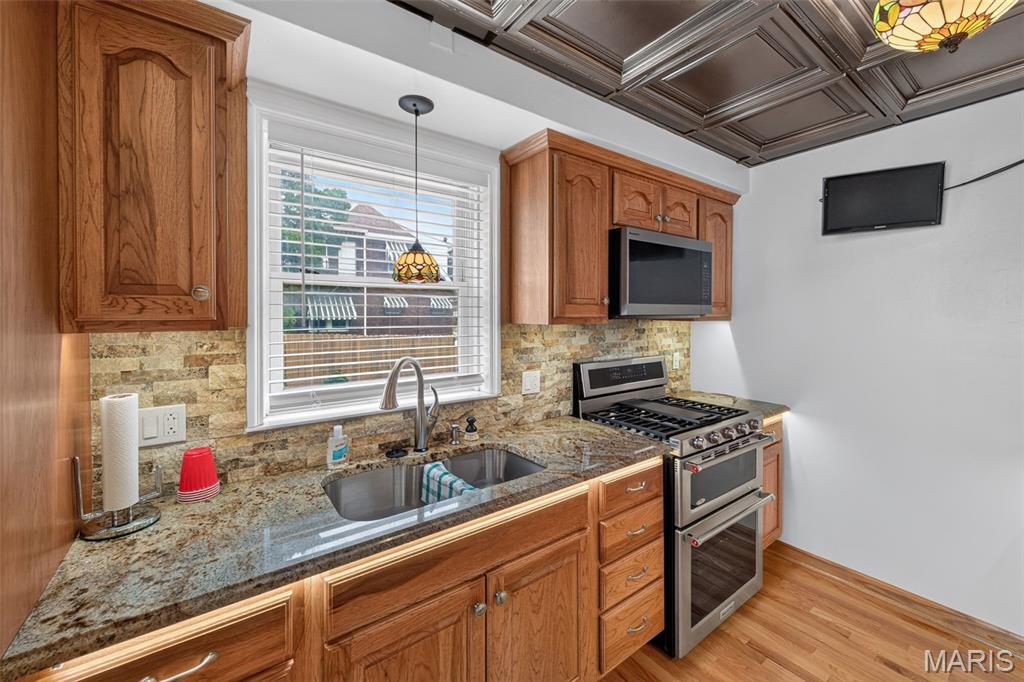 9015 Gravois Road Property Photo 18