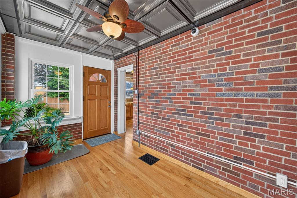 9015 Gravois Road Property Photo 23