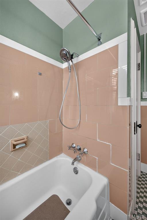 9015 Gravois Road Property Photo 31
