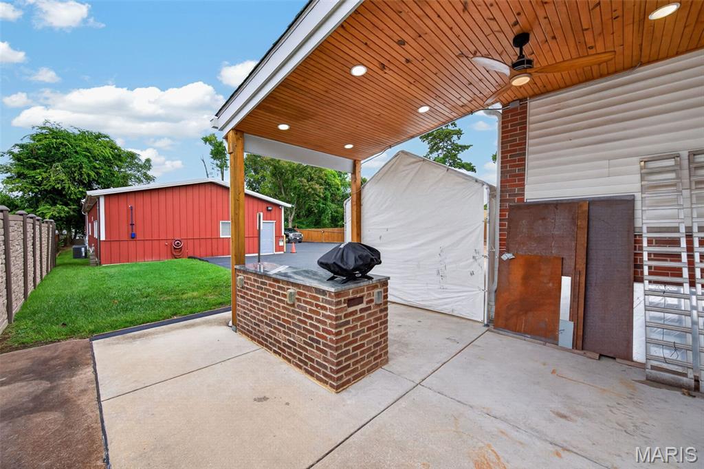9015 Gravois Road Property Photo 68
