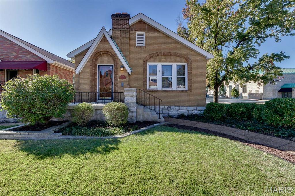 5748 Devonshire Avenue Property Photo 1