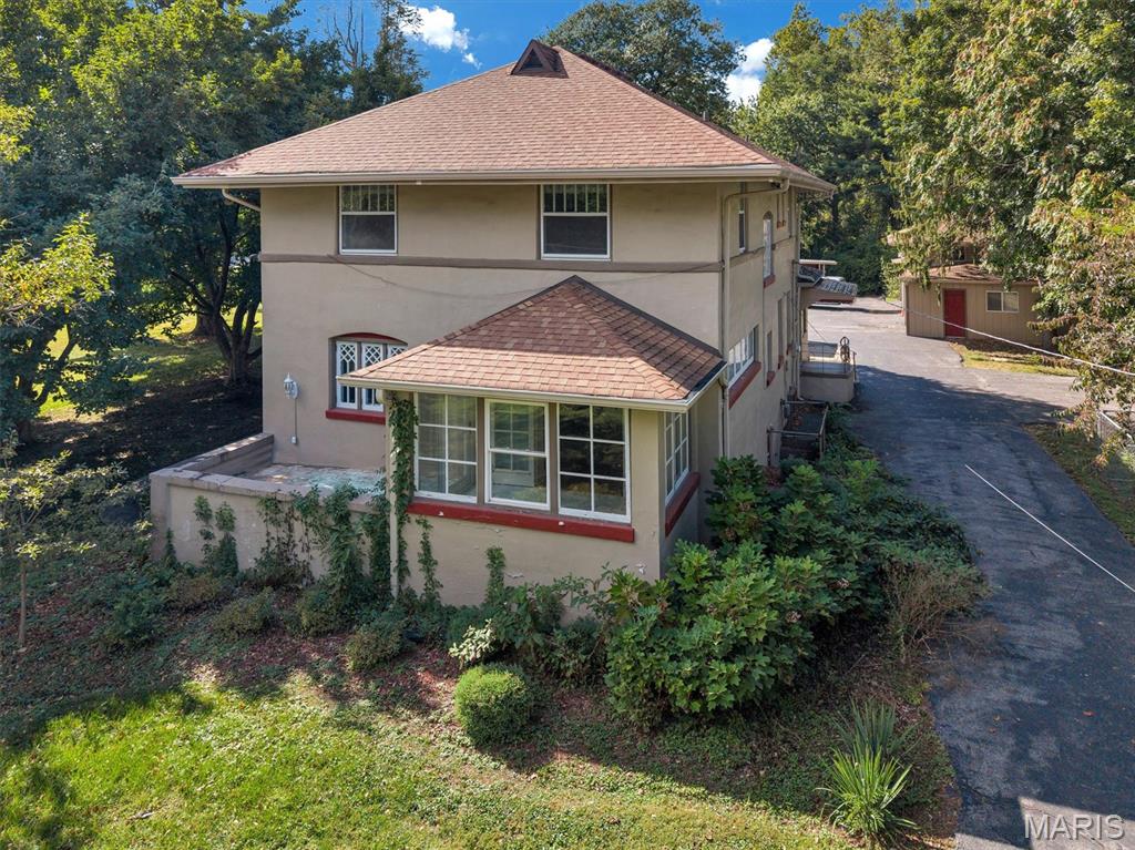 10305 Thorpe Avenue Property Photo