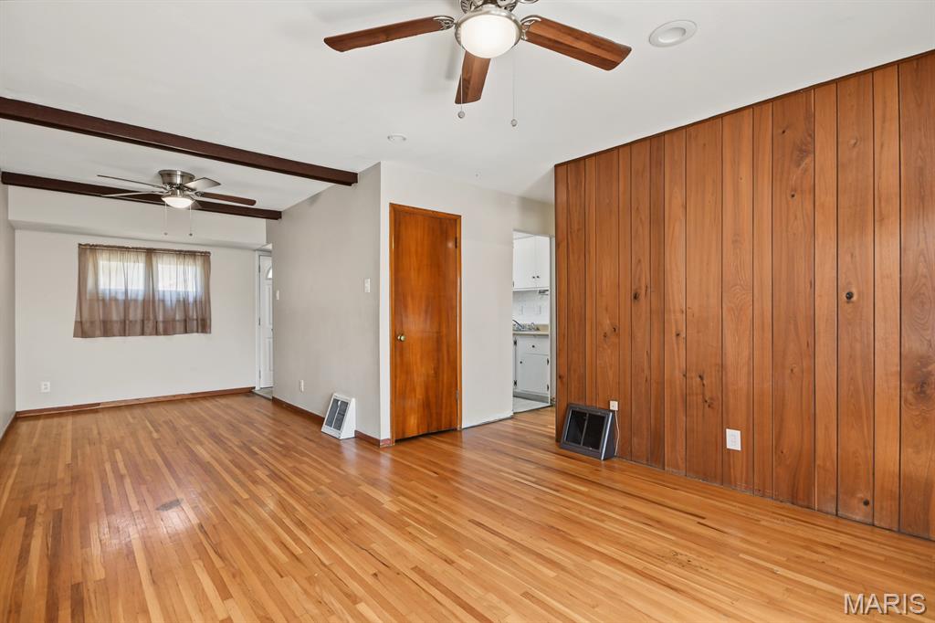 445 Shepley Drive Property Photo 2