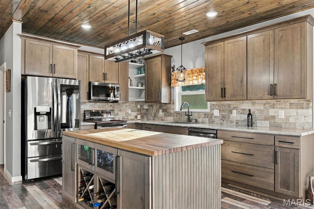 526 Luechtefeld Farm Drive Property Photo 15