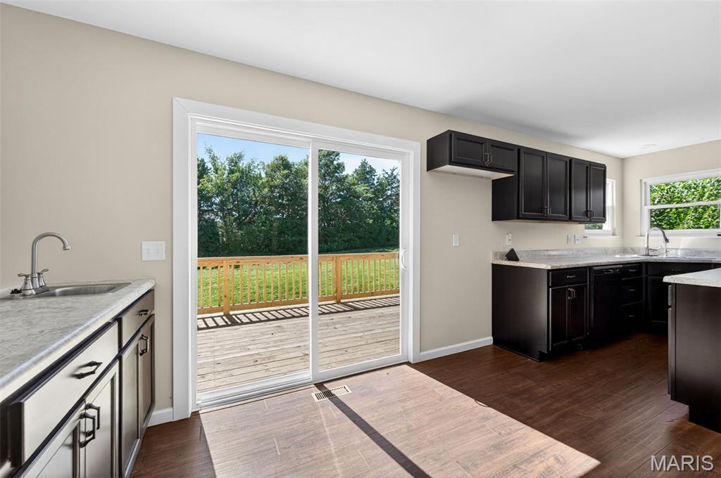 1131 Jade Drive Property Photo 11