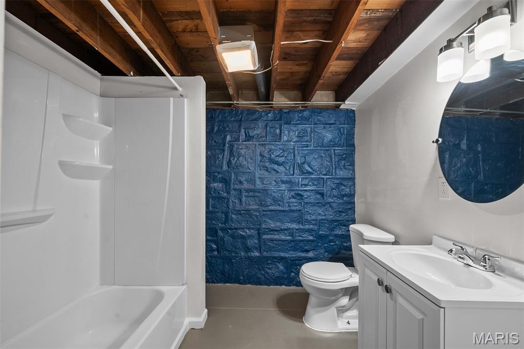 6989 Hillsland Avenue Property Photo 20