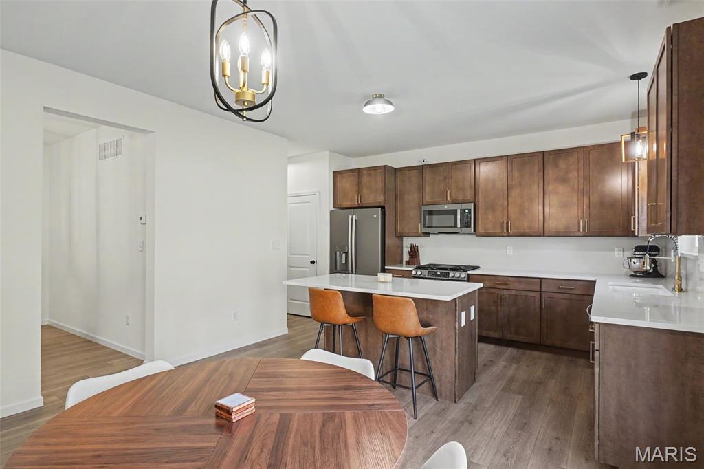 452 Evening Primrose Drive Property Photo 15