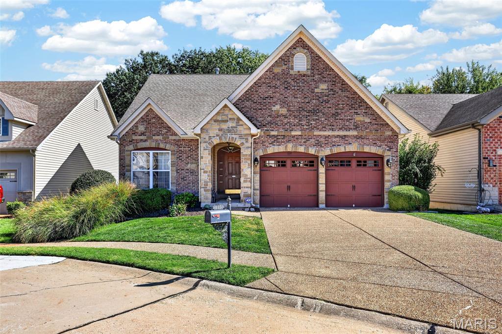 135 Blue Water Drive