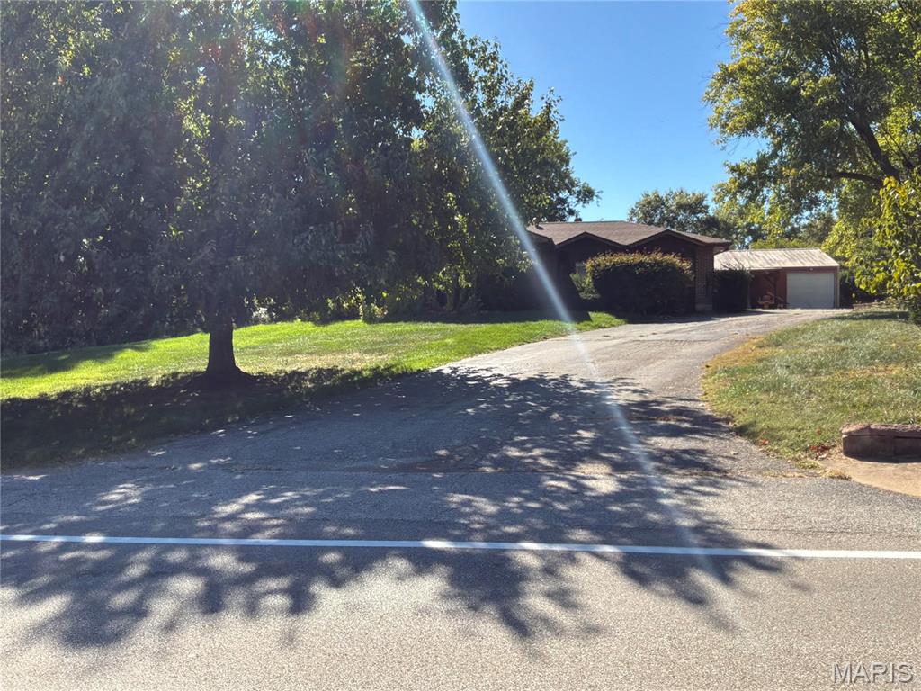 1435 & 1421 Schoettler Road Property Photo 1