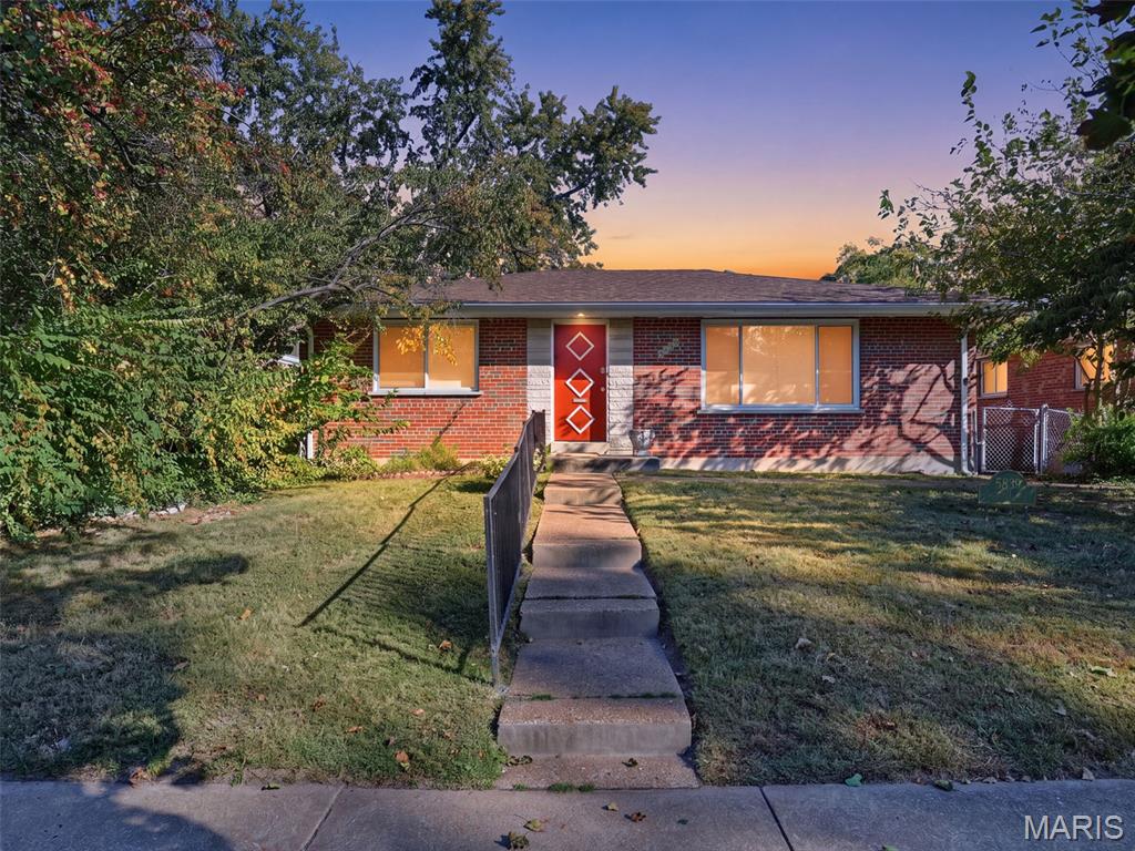 5839 Waterman Boulevard Property Photo 1