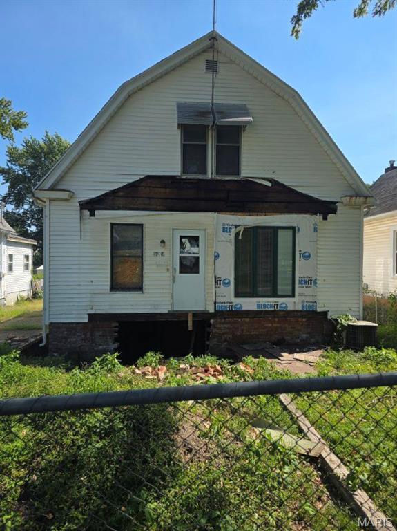 1910 N 9th Property Photo 1