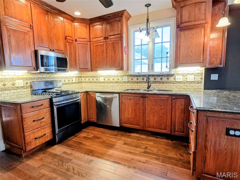 184 S Pence Street Property Photo 14