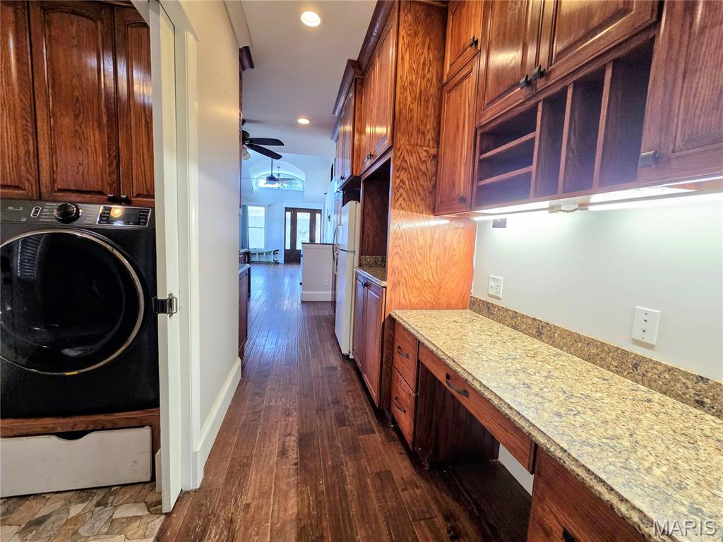 184 S Pence Street Property Photo 16