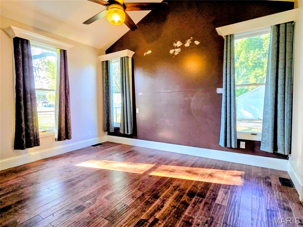 184 S Pence Street Property Photo 18