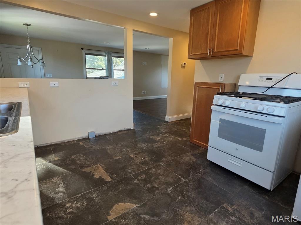 184 S Pence Street Property Photo 38