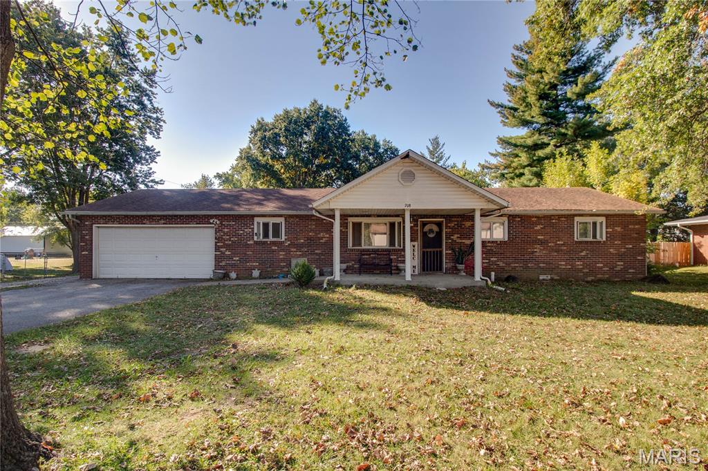 708 E John Street Property Photo 1