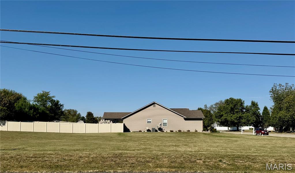 1001 Savannah Way Property Photo 2