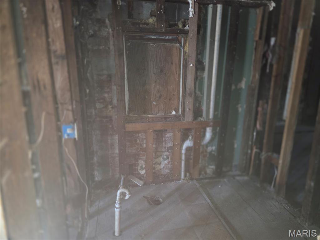 4451 Washington Boulevard Property Photo 9