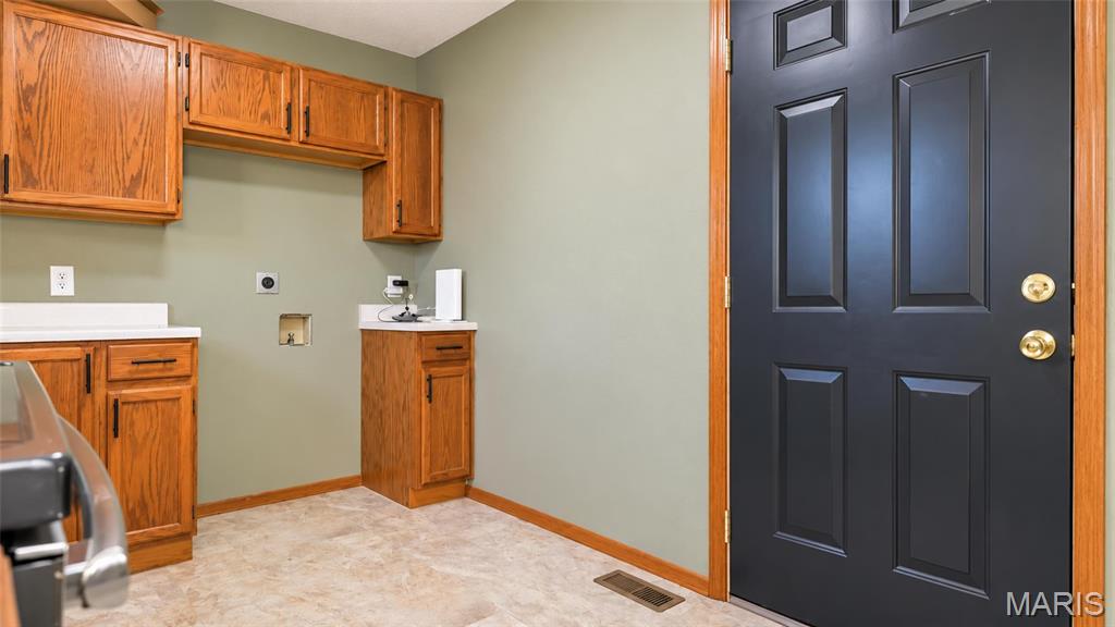 1302 E 1st Street Property Photo 9