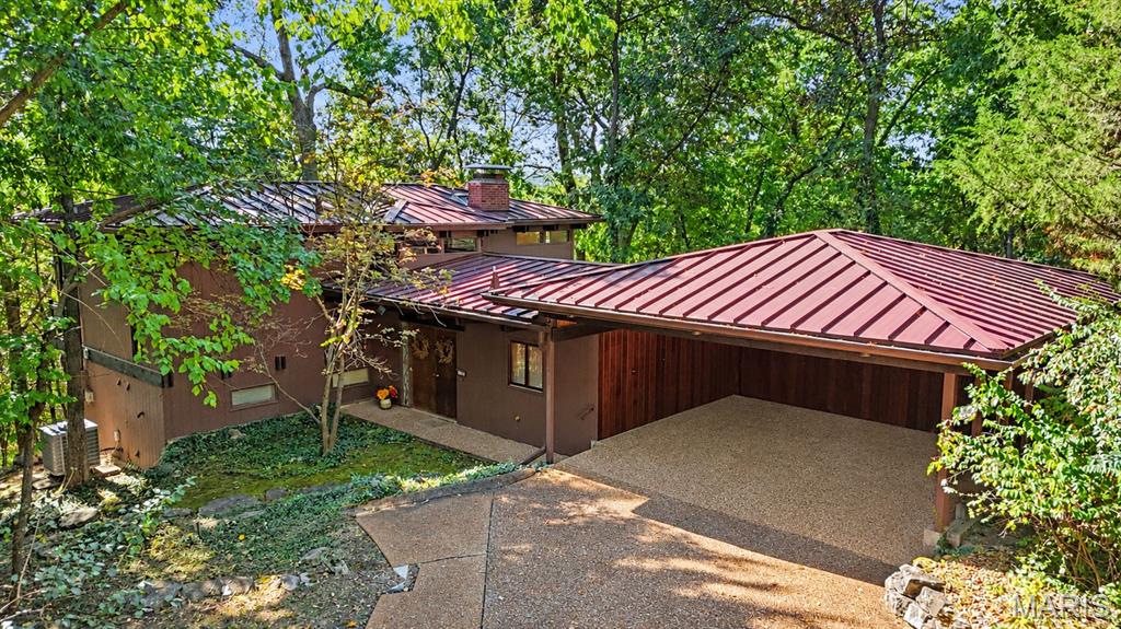 120 Glenwood Drive
