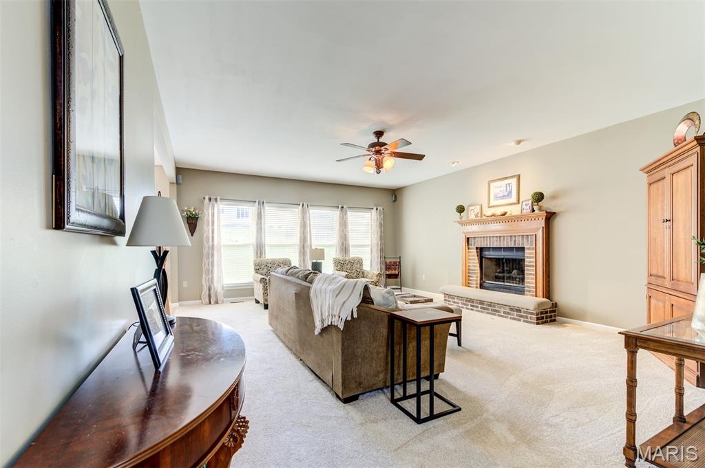820 Jb Hunt Court Property Photo 6