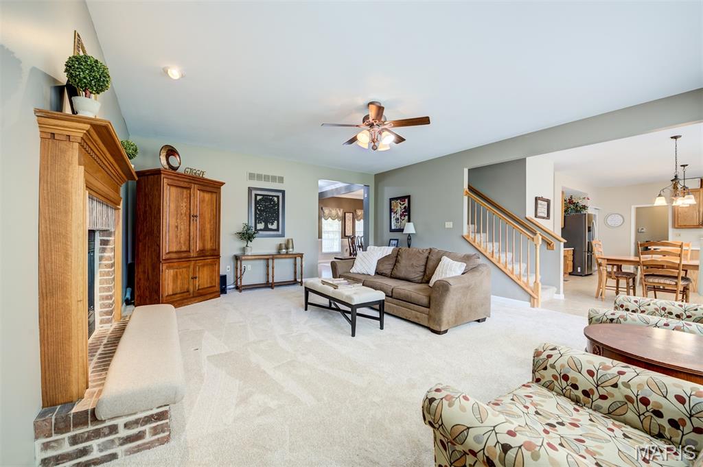 820 Jb Hunt Court Property Photo 7