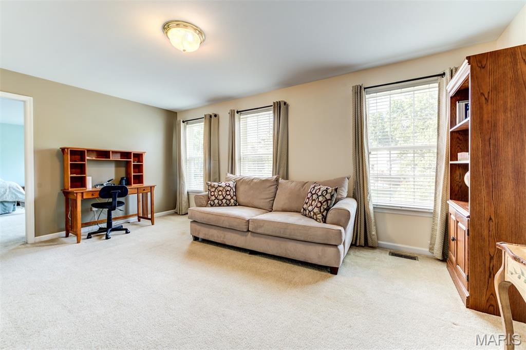 820 Jb Hunt Court Property Photo 14