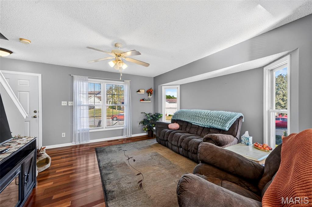 563 Donna Marie Drive 2019a Property Photo 5