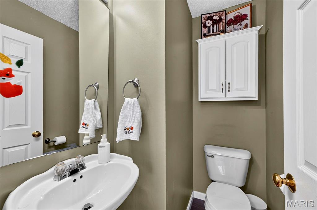 563 Donna Marie Drive 2019a Property Photo 14