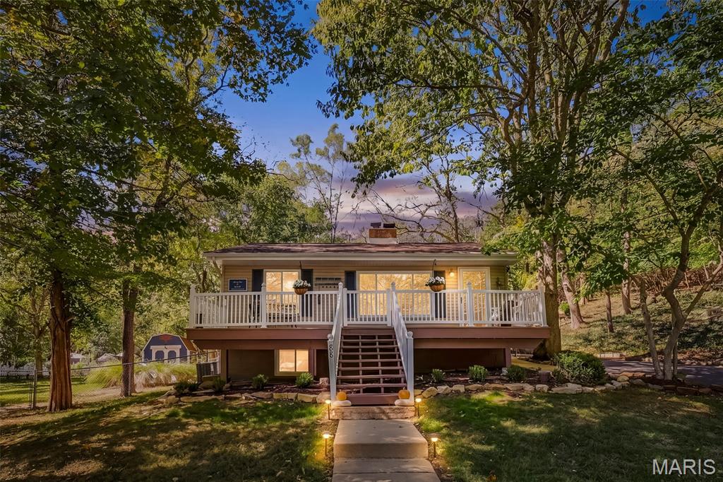88 S Lake Drive Property Photo 1