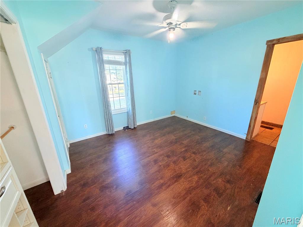 326 E Cherry Street Property Photo 13