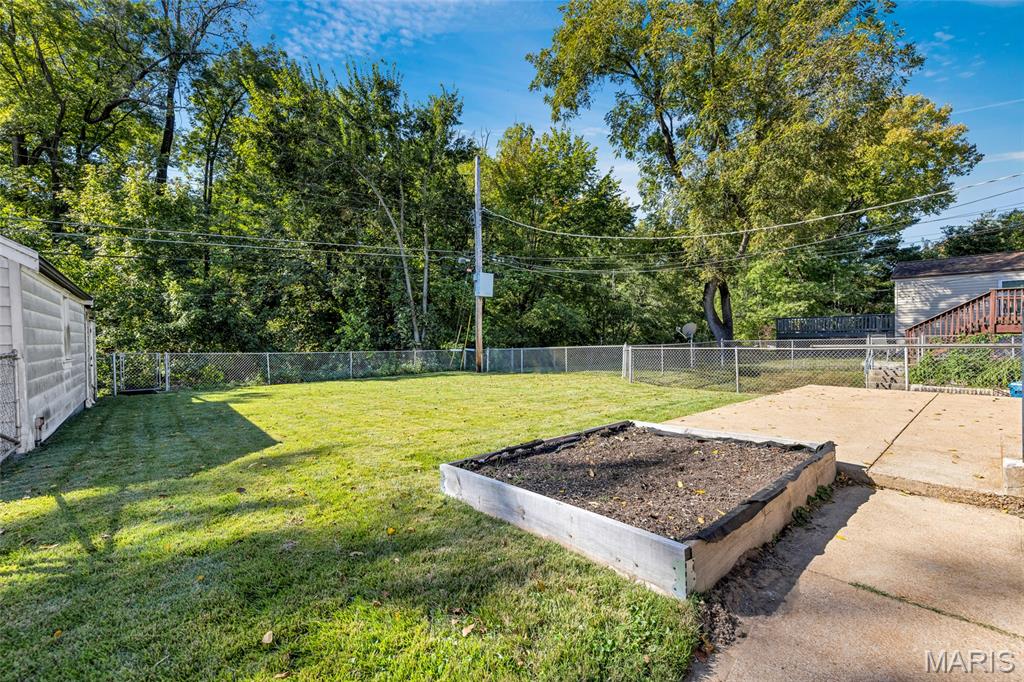 7056 Holly Hills Avenue Property Photo 29