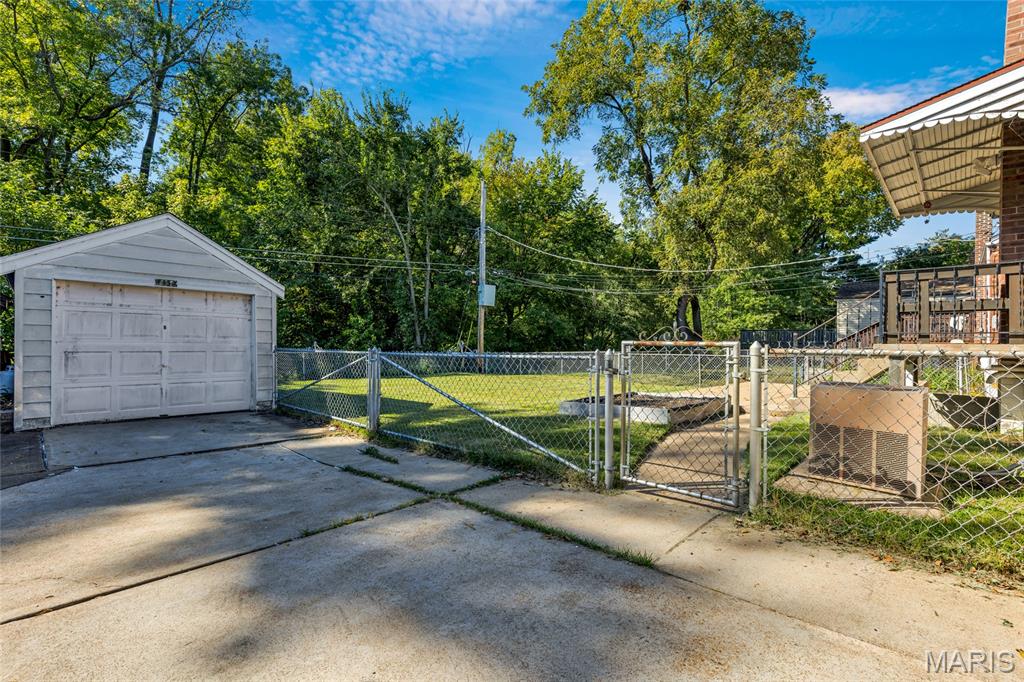 7056 Holly Hills Avenue Property Photo 31