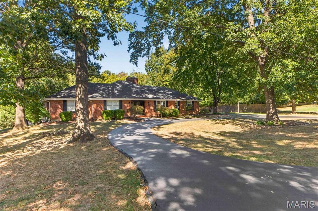 13021 Saller Drive Property Photo 2