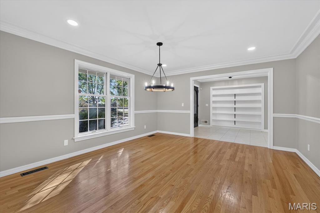 13021 Saller Drive Property Photo 11