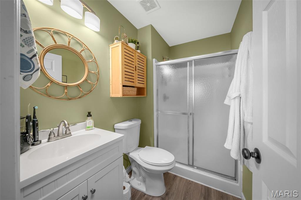 137 Hollow Creek Drive Property Photo 16