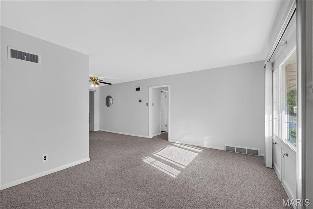 9335 Forman Road Property Photo 6