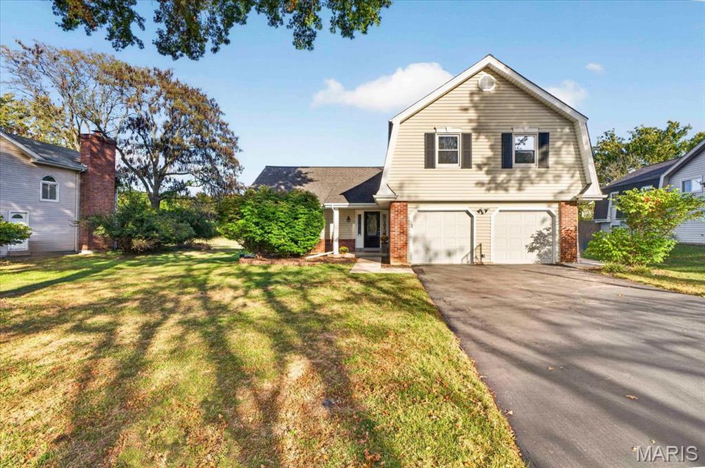 15056 Isleview Drive Property Photo 1