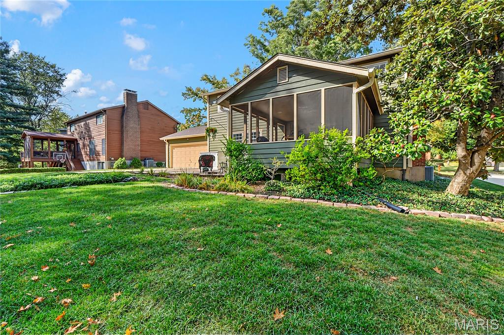 15552 Chequer Drive Property Photo 9