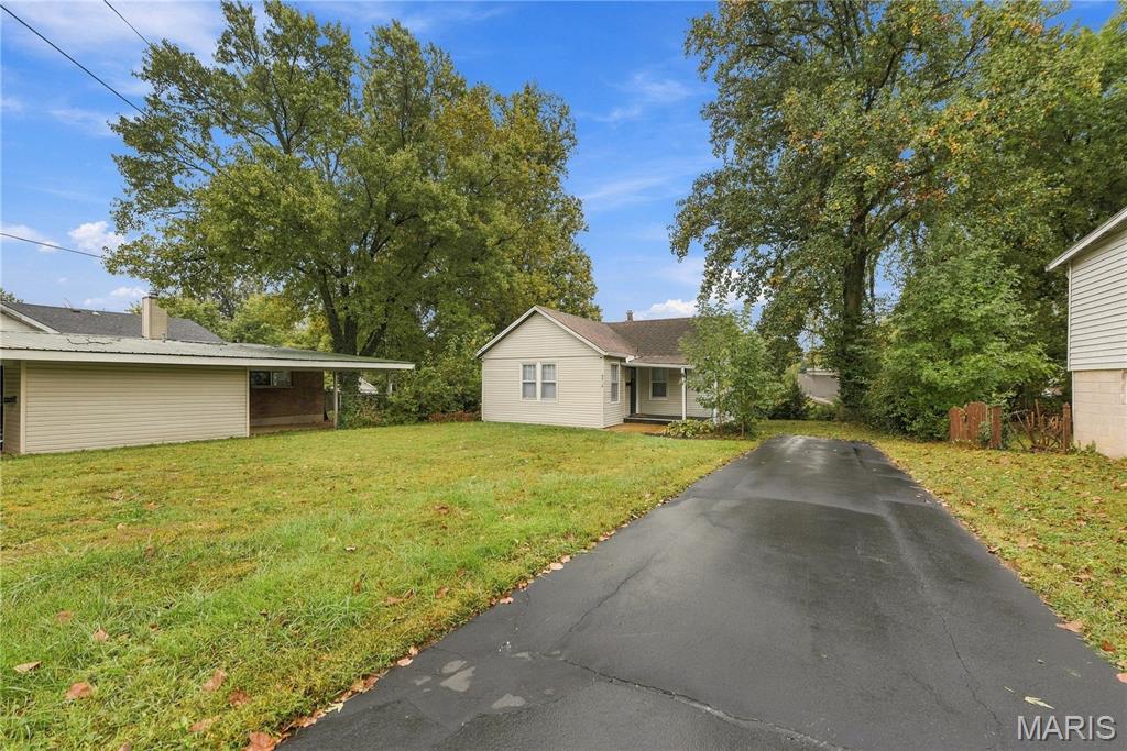 8718 Mavis Place Property Photo 3