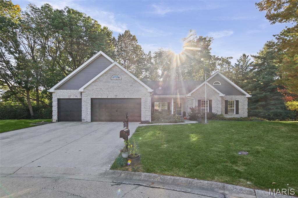 9 7th Fairway Court Property Photo 1