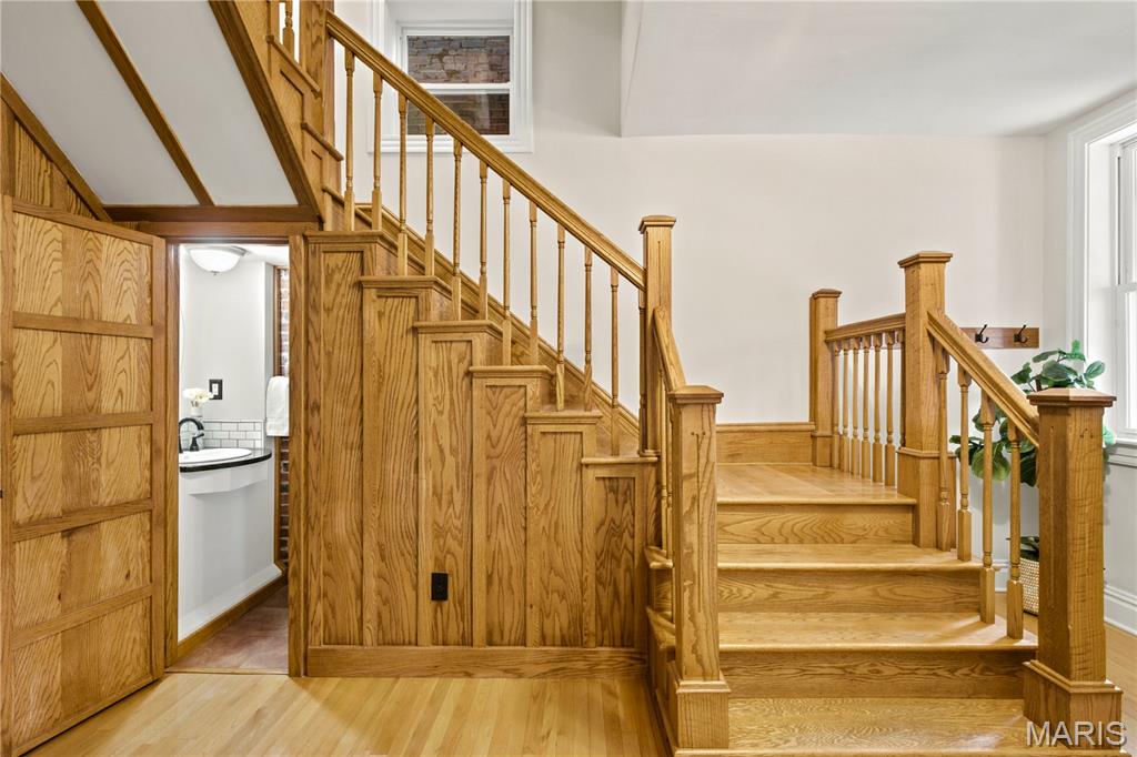 4230 Cleveland Avenue Property Photo 8