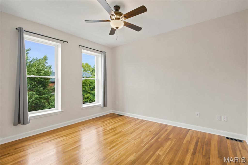 4230 Cleveland Avenue Property Photo 13